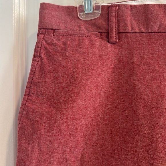 Old Navy Ultimate Slim built in flex red shorts size 32 - Picture 5 of 11